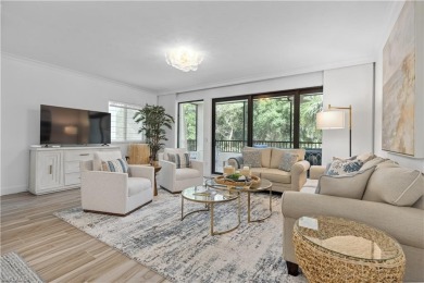 Casual elegance best describes this beautiful, bright, renovated on Club at Pelican Bay Golf Course in Florida - for sale on GolfHomes.com, golf home, golf lot