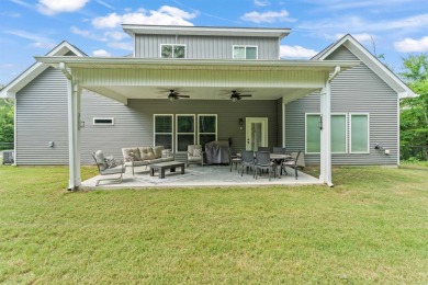 Step into this stunning custom-built home located in the highly on Isabella Golf Course  in Arkansas - for sale on GolfHomes.com, golf home, golf lot