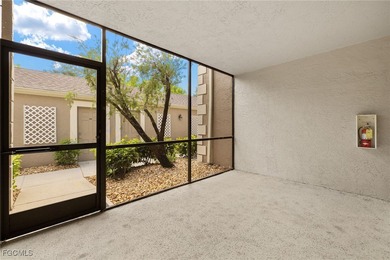 SELLER IS VERY MOTIVATED!!! Kelly Greens Golf & Country Club on Kelly Greens Golf and Country Club in Florida - for sale on GolfHomes.com, golf home, golf lot