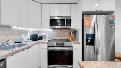 Beautiful 2 bedroom, 1.5 bath 2nd floor apartment in the highly on Flamingo Lakes Country Club in Florida - for sale on GolfHomes.com, golf home, golf lot