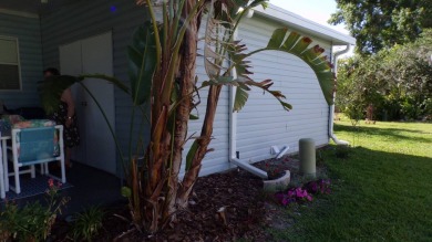 Another nice quaint 2 bedroom, front screened room for friendly on Schalamar Creek Golf and Country Club in Florida - for sale on GolfHomes.com, golf home, golf lot