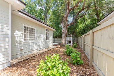 Beautiful 4 bedroom, 2 bath pool home in Haile Plantation on Haile Plantation Golf and Country Club in Florida - for sale on GolfHomes.com, golf home, golf lot