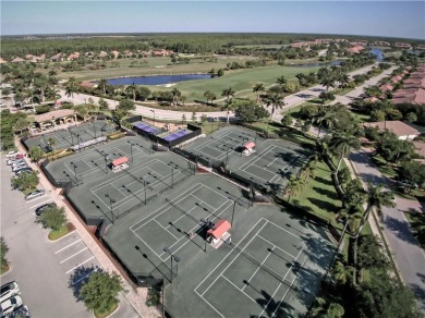 This 2+Den/ 2 bath condo with a detached garage is a terrific on Heritage Bay Golf Course in Florida - for sale on GolfHomes.com, golf home, golf lot