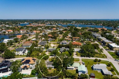 PRICE REDUCED!! HUGE SNELL ISLE LOT- With its prime location in on The Renaisssance Vinoy Golf Club in Florida - for sale on GolfHomes.com, golf home, golf lot