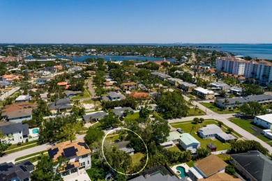 PRICE REDUCED!! HUGE SNELL ISLE LOT- With its prime location in on The Renaisssance Vinoy Golf Club in Florida - for sale on GolfHomes.com, golf home, golf lot