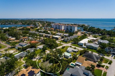PRICE REDUCED!! HUGE SNELL ISLE LOT- With its prime location in on The Renaisssance Vinoy Golf Club in Florida - for sale on GolfHomes.com, golf home, golf lot