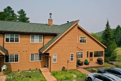 No maintenance, carefree living!  Beautiful 3 story townhouse in on Green Mansions Golf Club in New York - for sale on GolfHomes.com, golf home, golf lot