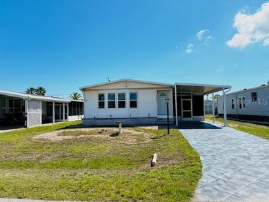 **LAND OWNED** Fully renovated and move-in ready! LAND OWNED!!! on Riverwood Golf Club in Florida - for sale on GolfHomes.com, golf home, golf lot