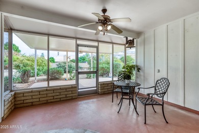 Welcome to this charming 2-bedroom, 2-bath home in Sun City on PalmBrook Country Club in Arizona - for sale on GolfHomes.com, golf home, golf lot