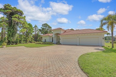 This is a wonderful property with many desirable features! This on The Legacy Golf and Tennis Club in Florida - for sale on GolfHomes.com, golf home, golf lot