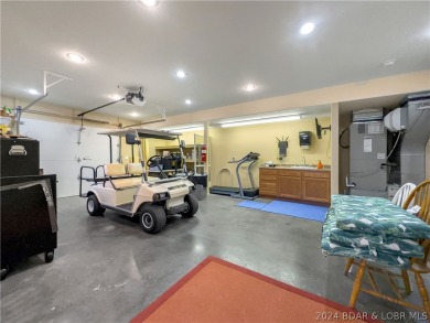 Custom-built home on a golf course with NO HOA dues...do I have on Lake Valley Country Club in Missouri - for sale on GolfHomes.com, golf home, golf lot