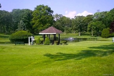 One bedroom Condo in Leisure Village's 55+ Community. This model on Leisure Village Golf Course in New York - for sale on GolfHomes.com, golf home, golf lot
