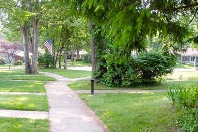 One bedroom Condo in Leisure Village's 55+ Community. This model on Leisure Village Golf Course in New York - for sale on GolfHomes.com, golf home, golf lot