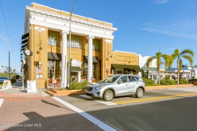 Discover the perfect blend of comfort and tranquility in this on Mallards Landing Golf Course in Florida - for sale on GolfHomes.com, golf home, golf lot