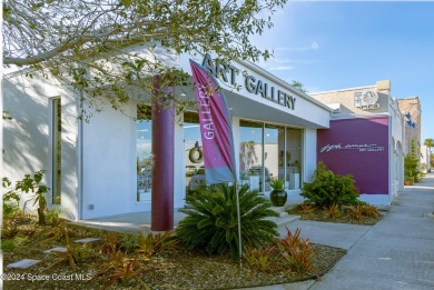 Discover the perfect blend of comfort and tranquility in this on Mallards Landing Golf Course in Florida - for sale on GolfHomes.com, golf home, golf lot