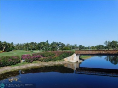 Nice 1 bedroom, 1.5 bath golf view condo that is PRICED TO SELL on  in Florida - for sale on GolfHomes.com, golf home, golf lot