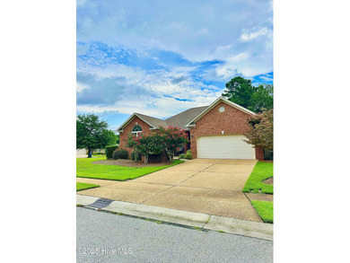 PRICE CHANGE, SELLER IS VERY MOTIVATED!! BRING ME A OFFER on Cape Fear National At Brunswick Forest in North Carolina - for sale on GolfHomes.com, golf home, golf lot