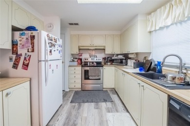 Welcome to Highland Fairways! This easy-to-maintain 2 bedroom, 2 on Highland Fairways Golf Club in Florida - for sale on GolfHomes.com, golf home, golf lot