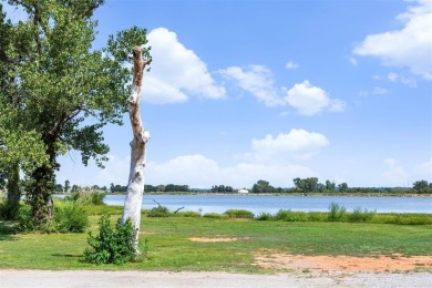Welcome to this IMMACULATE, well-maintained country home with on Brent Bruehl Mem. Golf Course in Oklahoma - for sale on GolfHomes.com, golf home, golf lot