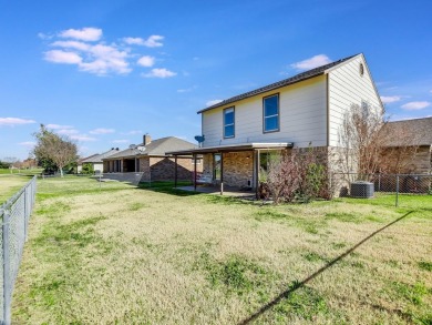 Welcome to 140 Marion in Meadowlakes, Texas! This adorable 2 on Hidden Falls Golf Club in Texas - for sale on GolfHomes.com, golf home, golf lot