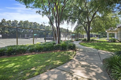 ~*~*NEW CONSTURCTION*~*~ Golf Course Living and on the Lake! on Kelly Plantation Golf Club in Florida - for sale on GolfHomes.com, golf home, golf lot