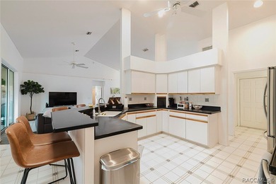 Searching for the perfect home in the heart of Crystal River? If on Plantation Inn and Golf Resort  in Florida - for sale on GolfHomes.com, golf home, golf lot