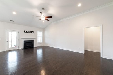 This 3 bedroom, 3 full bathroom residence is absolutely lovely on Mount Vintage Plantation and Golf Club  in South Carolina - for sale on GolfHomes.com, golf home, golf lot