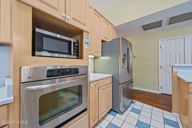 Welcome home to 101 Bunker Court, located in the highly on Belvedere Country Club in North Carolina - for sale on GolfHomes.com, golf home, golf lot