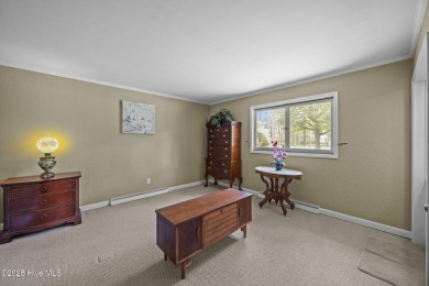 Check out this 3 bedroom 2 bathroom brick home located in on Washington Yacht and Country Club in North Carolina - for sale on GolfHomes.com, golf home, golf lot