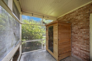 Check out this 3 bedroom 2 bathroom brick home located in on Washington Yacht and Country Club in North Carolina - for sale on GolfHomes.com, golf home, golf lot