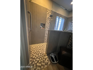 Welcome home to this meticulous remodeled  3 bdrm, 3 full baths on Lone Tree Golf Club in Arizona - for sale on GolfHomes.com, golf home, golf lot