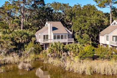 811 Treeloft Trace is a light-filled, marsh front villa with on The Seabrook Island Club in South Carolina - for sale on GolfHomes.com, golf home, golf lot