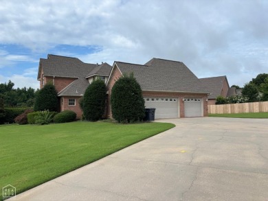 This 5 bedroom/3 1/2 bath spacious home is located in the on Sage Meadows Golf Course in Arkansas - for sale on GolfHomes.com, golf home, golf lot