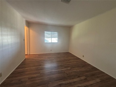 Welcome to the Zellwood Station 55+ Golf Community! New A/C on Zellwood Station Country Club in Florida - for sale on GolfHomes.com, golf home, golf lot