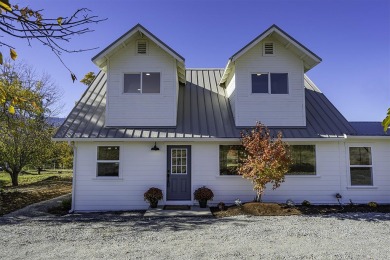 Beautifully remodeled like-new Craftsman farmhouse to be sold on Oak Knoll Golf Course in Oregon - for sale on GolfHomes.com, golf home, golf lot