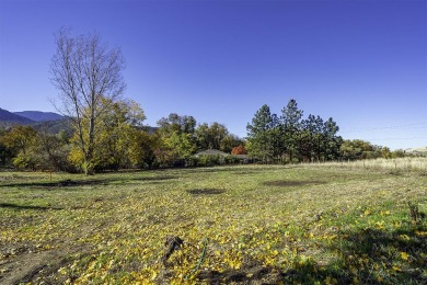 Beautifully remodeled like-new Craftsman farmhouse to be sold on Oak Knoll Golf Course in Oregon - for sale on GolfHomes.com, golf home, golf lot