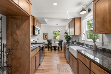 Must tour, beautifully remodeled like-new 1994 Craftsman on Oak Knoll Golf Course in Oregon - for sale on GolfHomes.com, golf home, golf lot