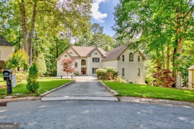 Welcome to this stunning and spacious home located in on Braelinn Golf Club in Georgia - for sale on GolfHomes.com, golf home, golf lot