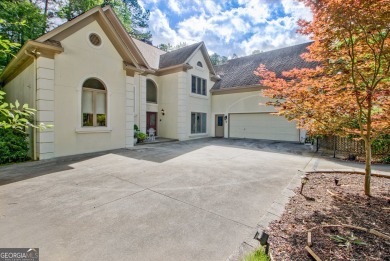 Welcome to this stunning and spacious home located in on Braelinn Golf Club in Georgia - for sale on GolfHomes.com, golf home, golf lot