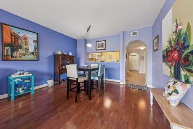 Penthouse Condo in Lucerne Lakes, spacious 2 bedroom, 2 bathroom on Forest Oaks Golf Club in Florida - for sale on GolfHomes.com, golf home, golf lot