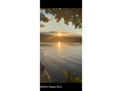 Welcome to this gorgeous year round, lakefront property located on  in New York - for sale on GolfHomes.com, golf home, golf lot