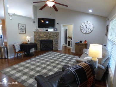 Nice 3 bedroom, 2 bath home with appr 1524 Sq. ft. in beautiful on Deer Creek Golf Club in Tennessee - for sale on GolfHomes.com, golf home, golf lot