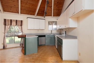 This is a remarkable opportunity to own a nice 2 bedroom, 2.5 on Discovery Harbour Golf Course in Hawaii - for sale on GolfHomes.com, golf home, golf lot