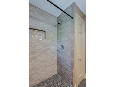 Welcome to 320 Queensway Drive, situated in the highly on Idle Hour Country Club in Kentucky - for sale on GolfHomes.com, golf home, golf lot