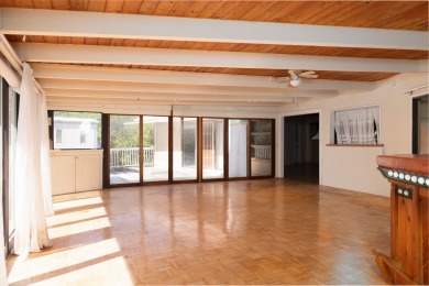 This is a remarkable opportunity to own a nice 2 bedroom, 2.5 on Discovery Harbour Golf Course in Hawaii - for sale on GolfHomes.com, golf home, golf lot