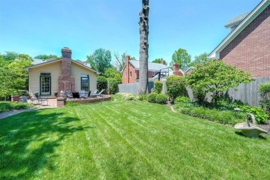 Welcome to 320 Queensway Drive, situated in the highly on Idle Hour Country Club in Kentucky - for sale on GolfHomes.com, golf home, golf lot