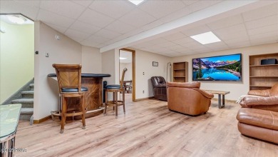 Immaculately maintained home in Tanglwood Lakes with an included on Paupack Hills Golf and Country Club in Pennsylvania - for sale on GolfHomes.com, golf home, golf lot