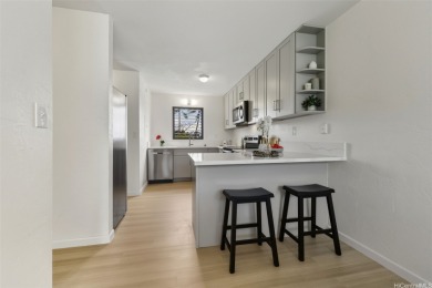 Newly renovated with quartz countertops, solid wood cabinets on Pearl Country Club in Hawaii - for sale on GolfHomes.com, golf home, golf lot
