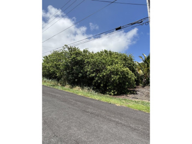 Beautifully situated between the 16th and 17th holes, this on Discovery Harbour Golf Course in Hawaii - for sale on GolfHomes.com, golf home, golf lot