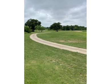 This is a very nice lot with Live Oak Trees, level and ready to on Hideout Golf Club and Resort  in Texas - for sale on GolfHomes.com, golf home, golf lot